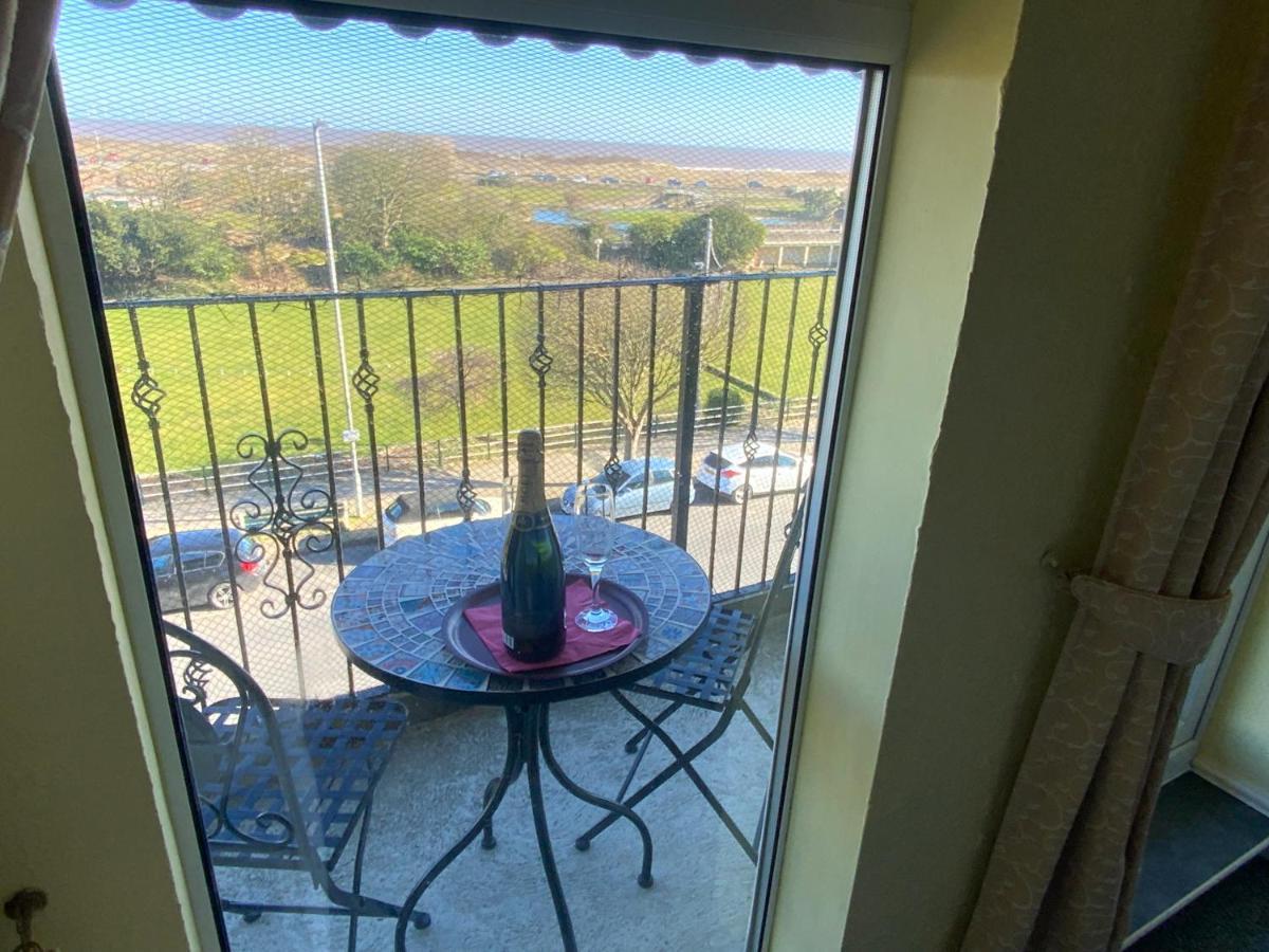 סקגנס The Laurels Hotel מראה חיצוני תמונה