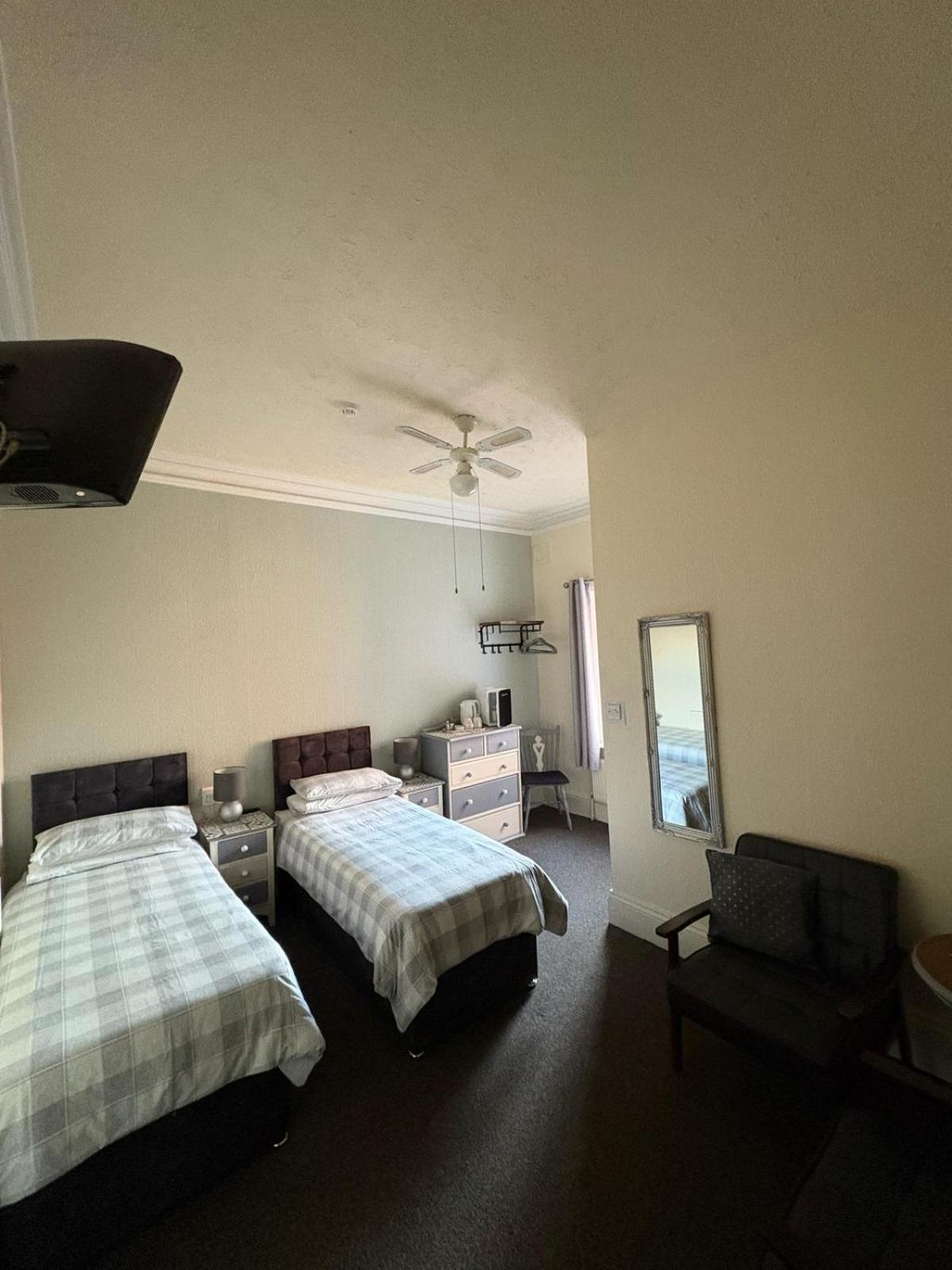 סקגנס The Laurels Hotel מראה חיצוני תמונה